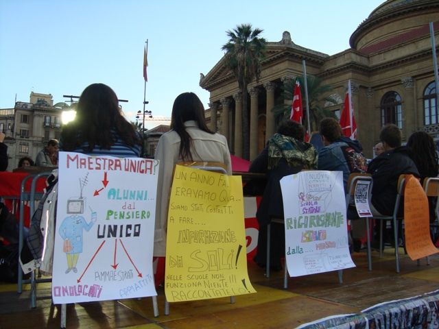 galleria Manifestazione 'Diritti e Cultura in piazza' a Palermo